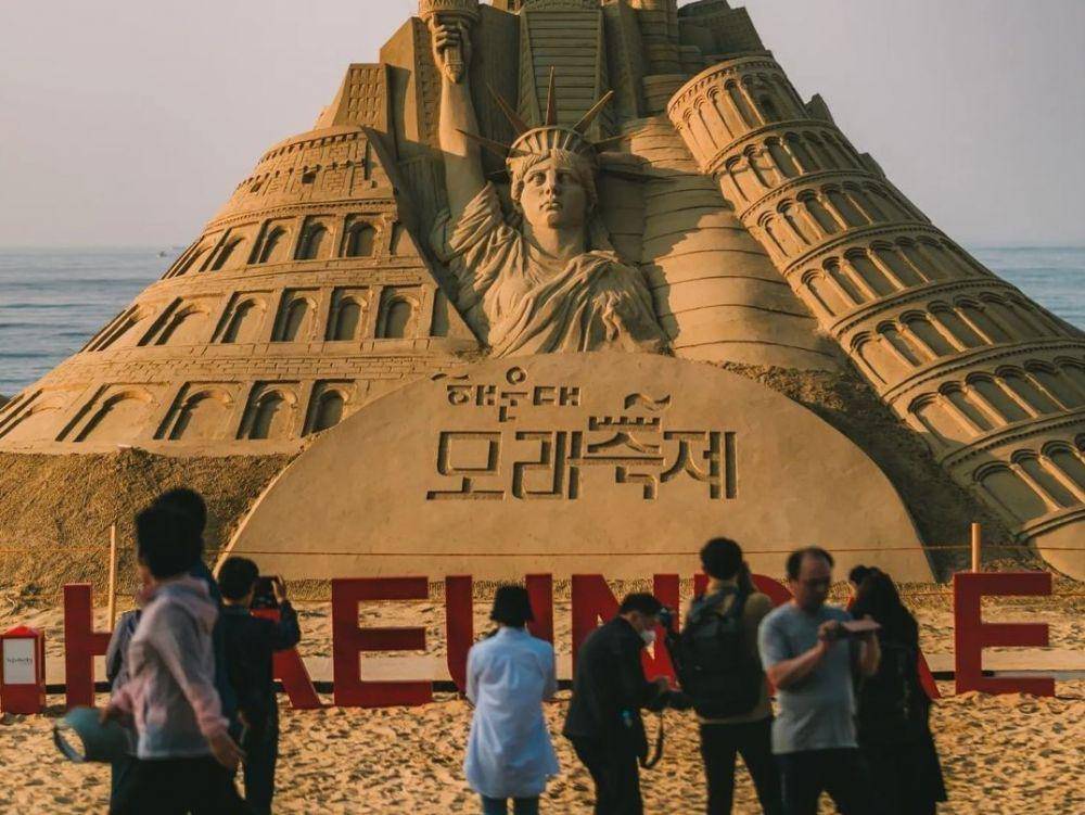potret Haeundae Sand Festival (instagram.com/trazy_korea)