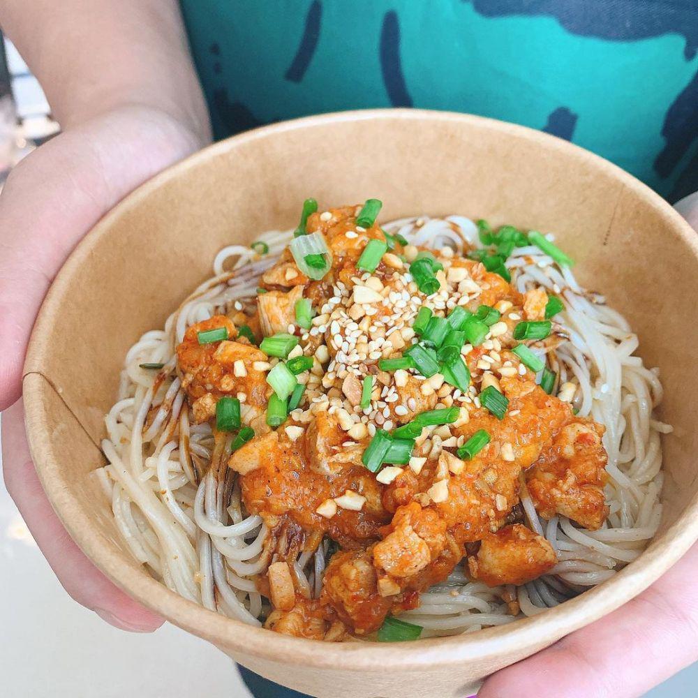 potret shan noodles (instagram.com/burmese.brand)