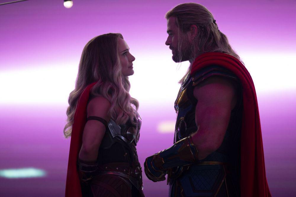 Review Thor: Love and Thunder, Film Superhero Rasa Komedi Romantis