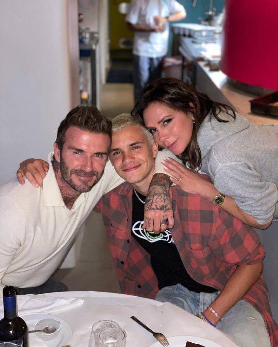 Victoria Beckham, David Beckham, dan Romeo Beckham (instagram.com/victoriabeckham)