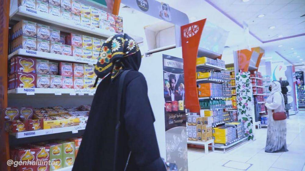 Gen Halilintar beli oleh-oleh untuk Ameena (youtube/Gen Halilintar)