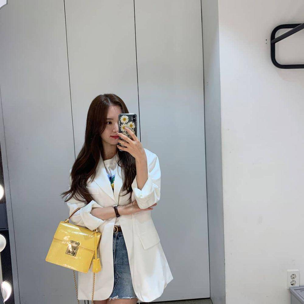 Inspirasi outfit ala Bona WJSN (Instagram.com/bn_95819)