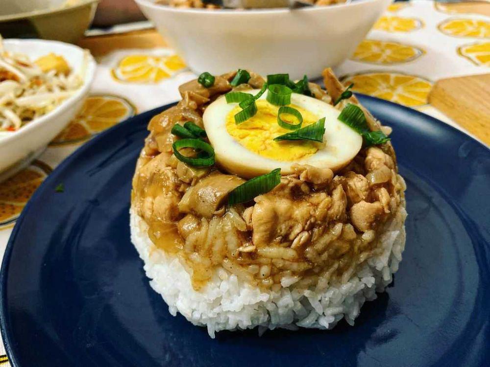 nasi tim ayam (instagram.com/dapurmamasederhana)