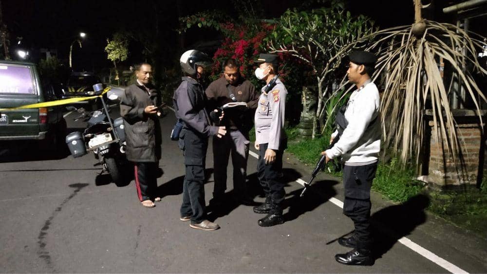 Polres Buleleng selidiki temuan korban meninggal dunia di pinggir jalan. (Dok.IDN Times/Polres Buleleng)