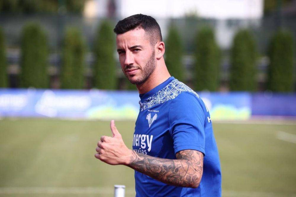 Lorenzo Montipo ketika berlatih bersama Hellas Verona. (instagram.com/lorenzo.montipo)
