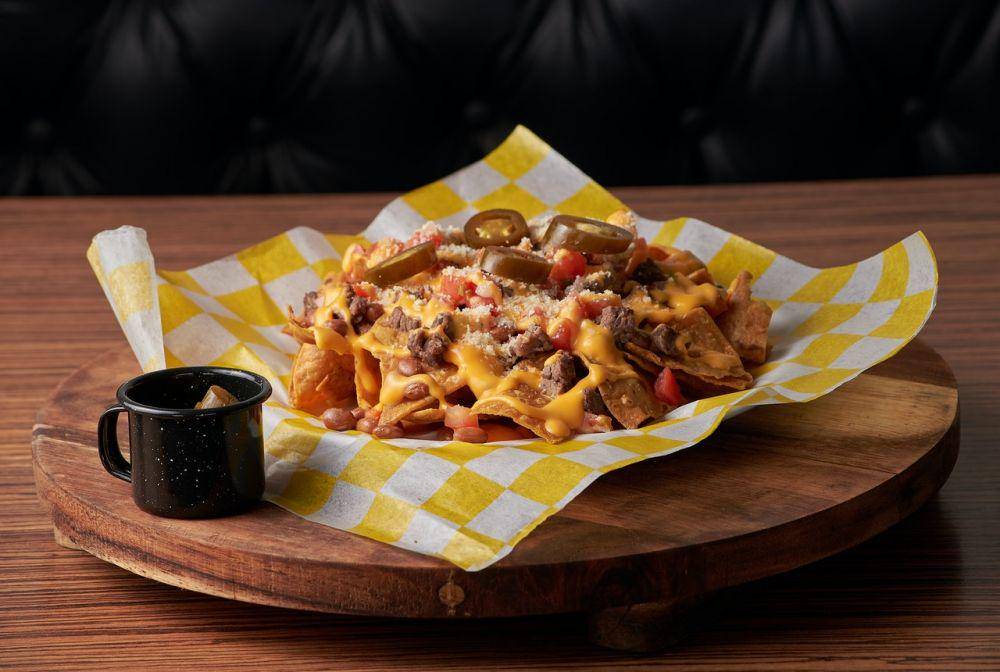 ilustrasi olahan supreme nachos (pexels.com/Alejandro Aznar)