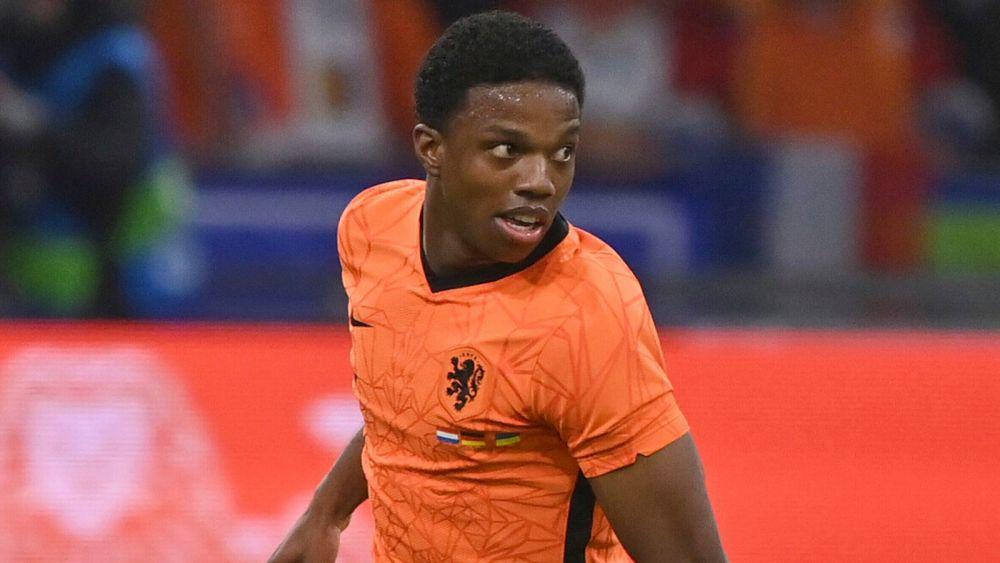 Tyrell Malacia (skysports.com)