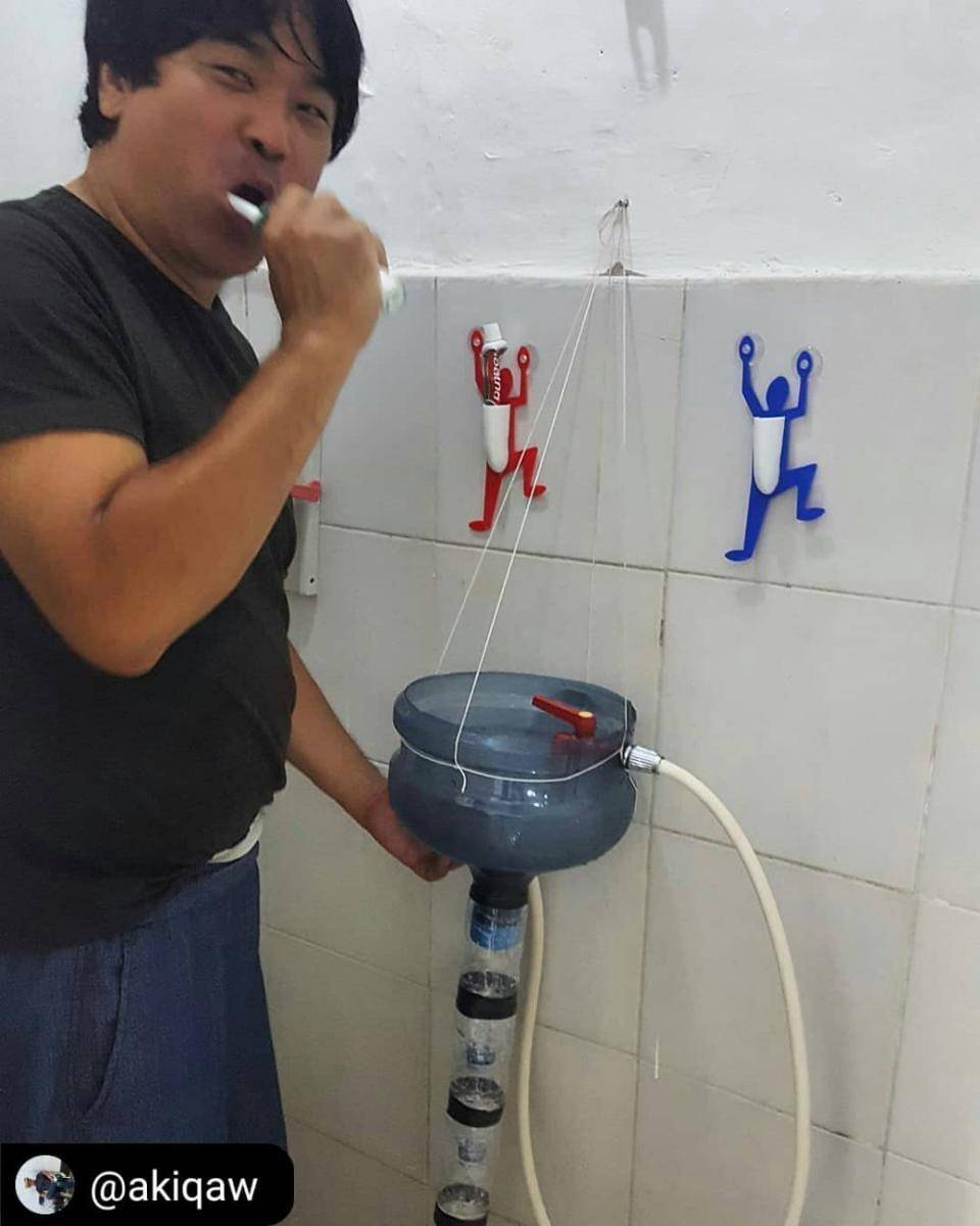 kreasi kocak dari galon bekas (instagram.com/akiqaw)
