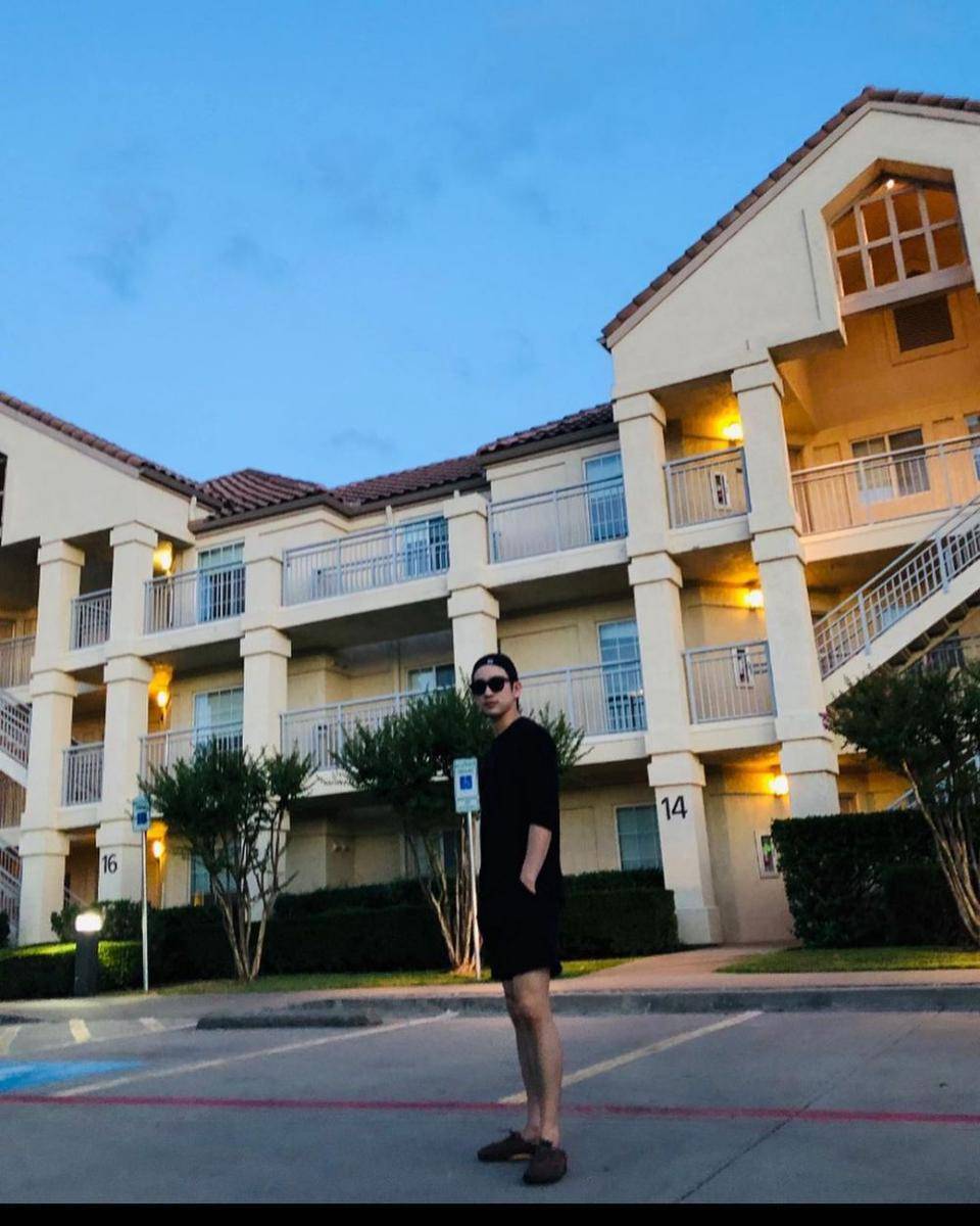 Jinyoung (instagram.com/jinyoung_0922jy/)