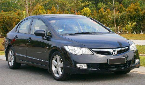 honda civic fd (commons.wikimedia.org)