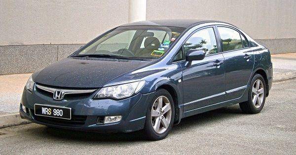 honda civic fd (commons.wikimedia.org)