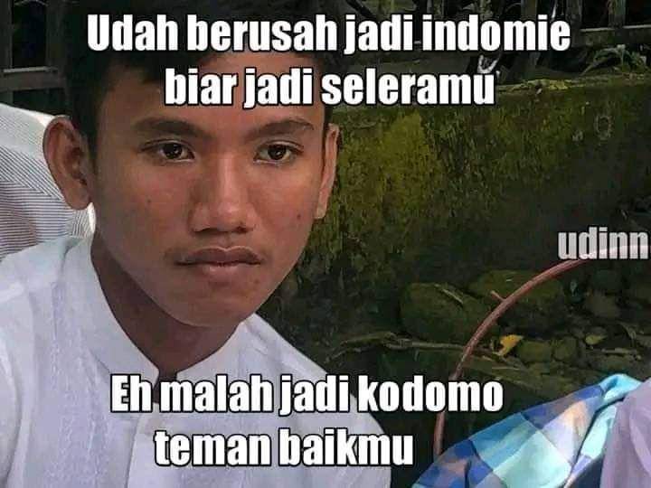 meme jatuh cinta sendirian (twitter.com/_unmooddyy)