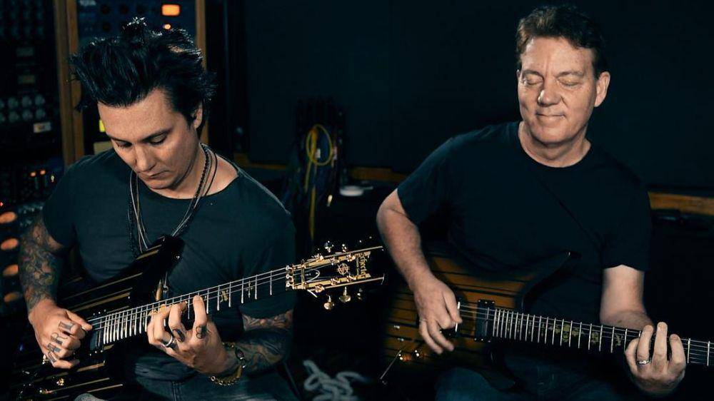 Synyster Gates dan Papa Gates (instagram.com/synystergates)