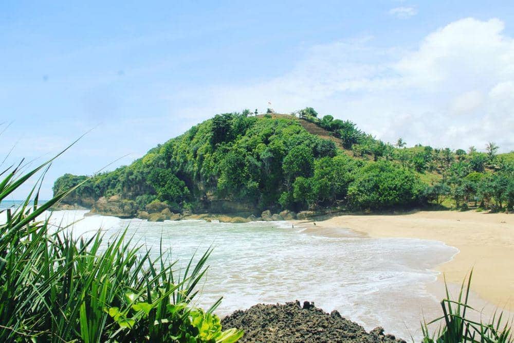 potret Pantai Nganteb (instagram.com/erico_pratama24)