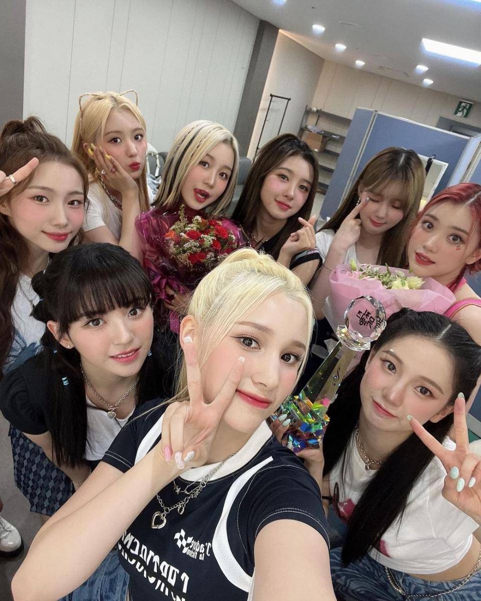 Kep1er (instagram.com/official.kep1er)