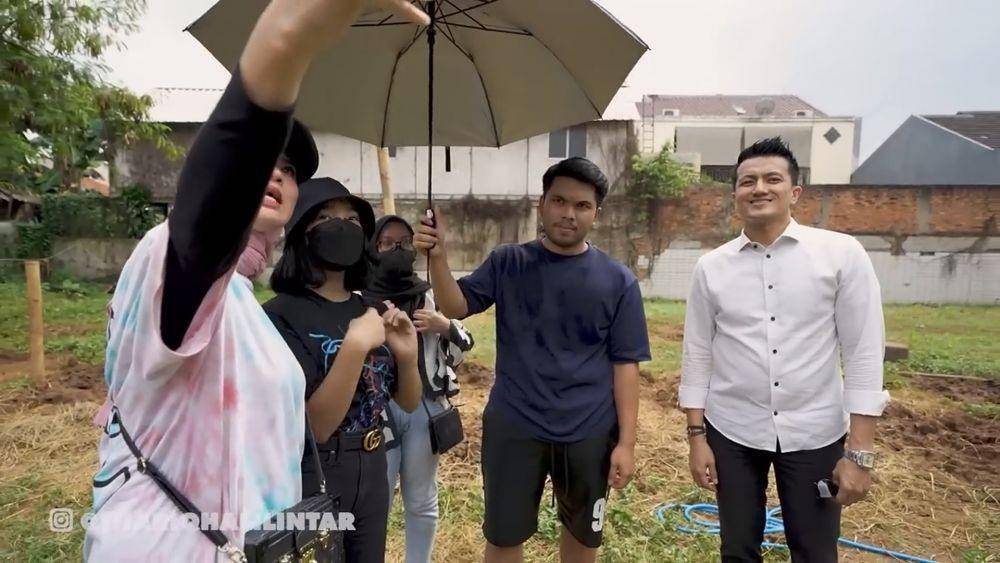 Thariq Halilintar beli sapi kurban (youtube.com/thariqhalilintar)