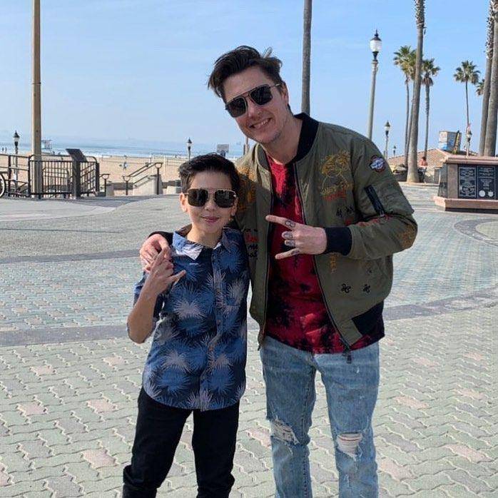 Synyster Gates bersama Jayden Tatasciore (instagram.com/synystergates)