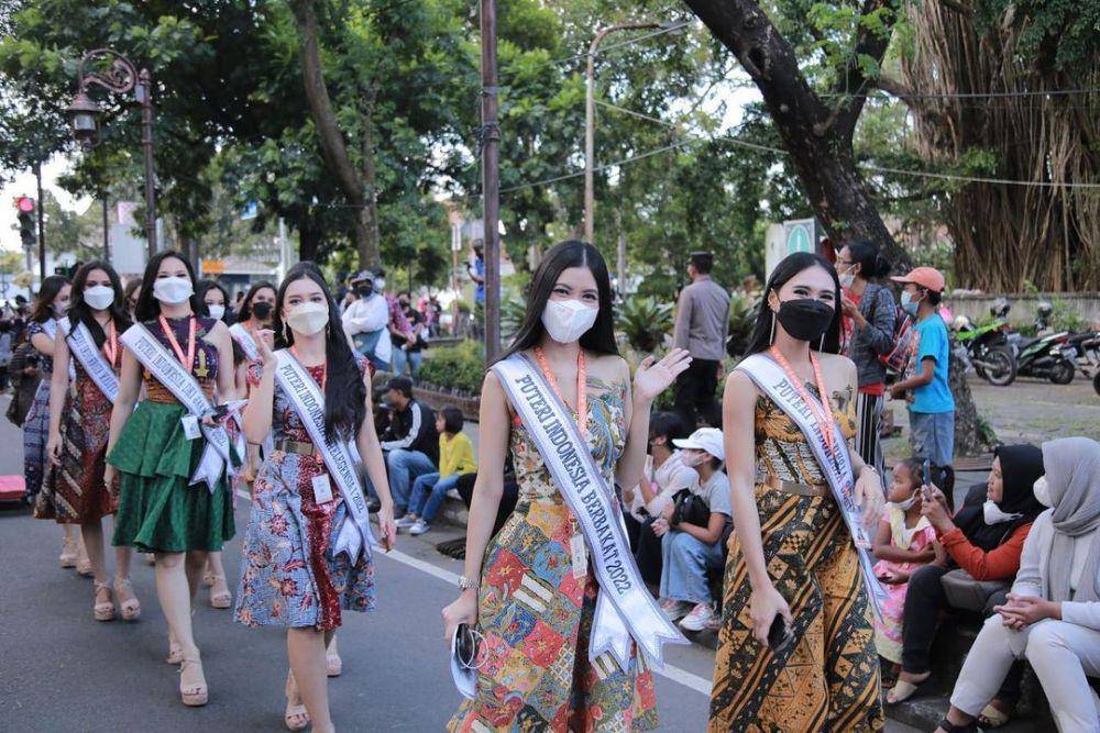 Potret Puteri Indonesia 2022 di Acara Kirab Budaya G20 (Instagram.com/officialputeriindonesia)