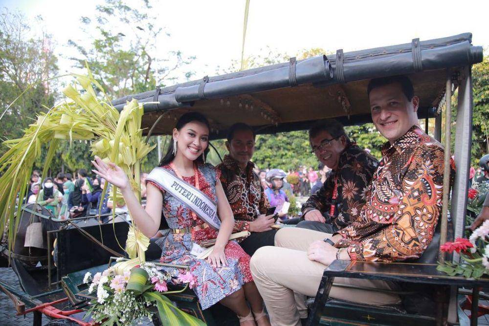 Potret Puteri Indonesia 2022 di Acara Kirab Budaya G20 (Instagram.com/officialputeriindonesia)