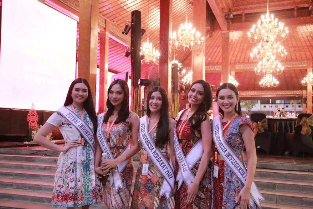 Potret Puteri Indonesia 2022 di Acara Kirab Budaya G20 (Instagram.com/officialputeriindonesia)