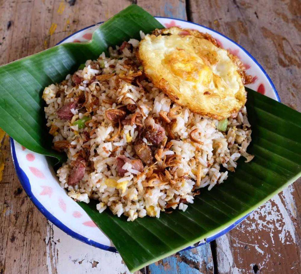 nasi goreng daging sapi (instagram.com/imahbabaturan)