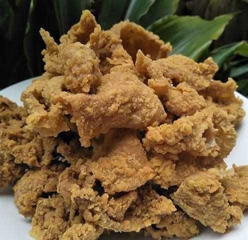 kulit ayam crispy (instagram.com/kedaiodik)