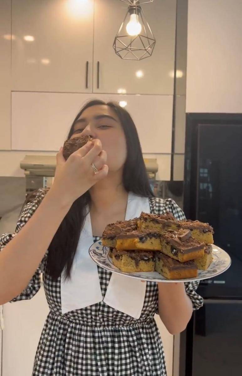 Angbeen Rishi (instagram.com/angbeenrishi)