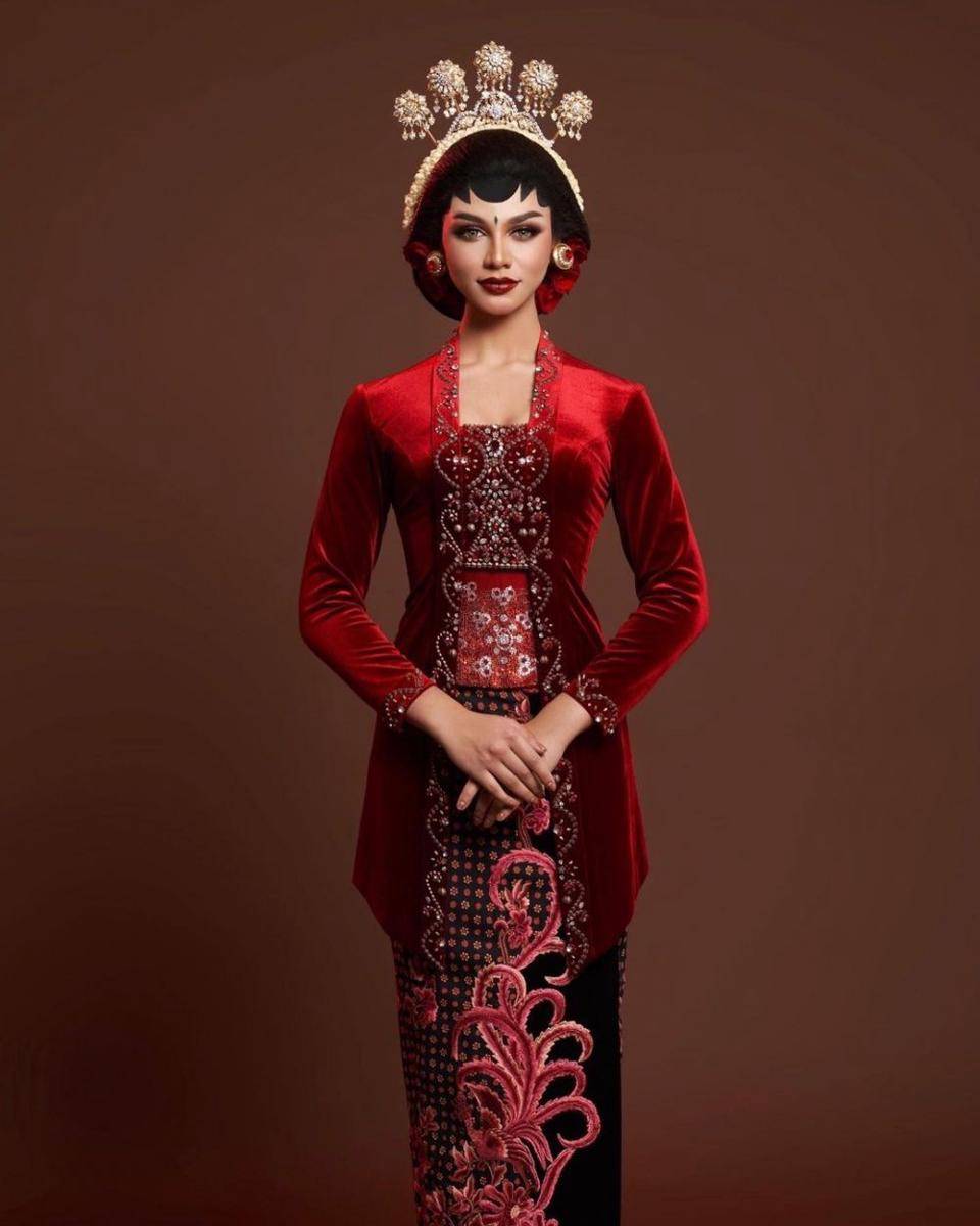 Sanggul untuk Kebaya Klasik (instagram.com/jihanealmira)