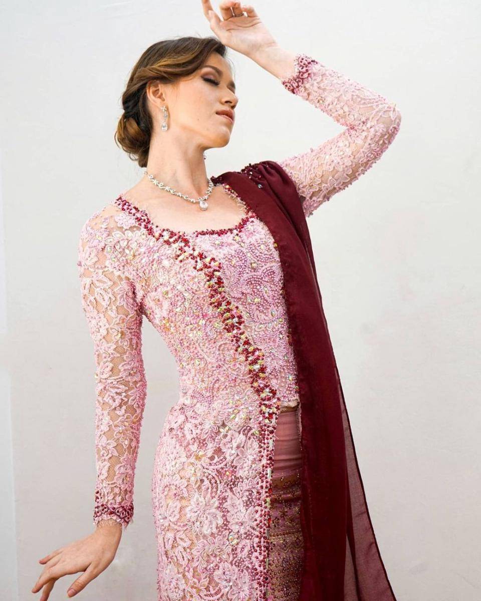 Sanggul untuk Kebaya Modern (instagram.com/kalitstaiskandar)