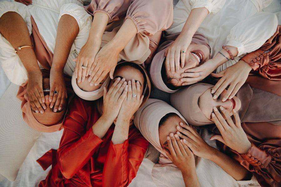 ilustrasi perempuan muslim (pexels.com/PNW Production)