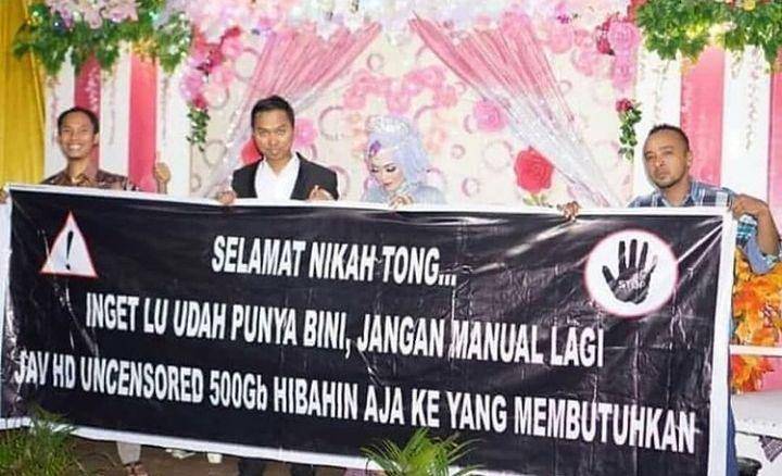 momen lucu saat foto bersama di pernikahan (instagram.com/id.dagelan)