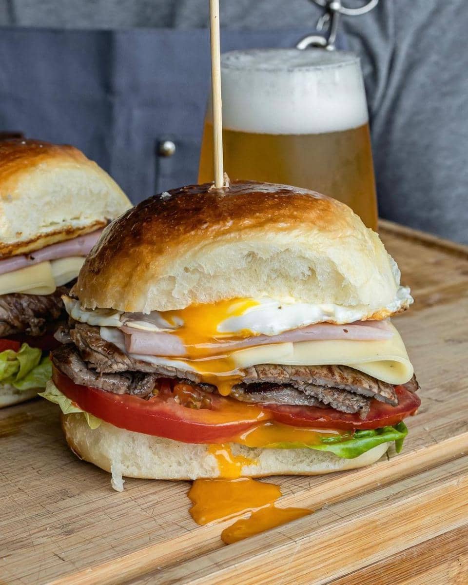 ilustrasi chivito (instagram.com/nielsen.sofia)