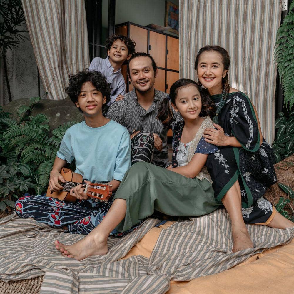 Widi Mulia dan keluarga (instagram.com/widimulia)