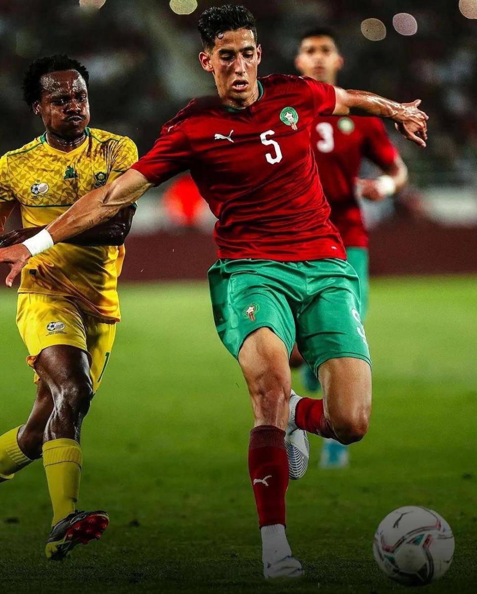 Nayef Aguerd saat membela Timnas Maroko. (instagram.com/nayefaguerd)
