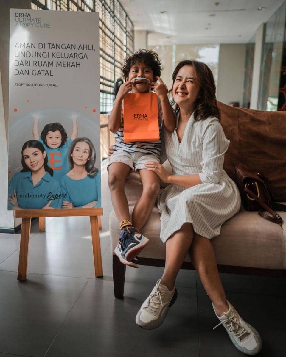 Widi Mulia dan keluarga (instagram.com/widimulia)