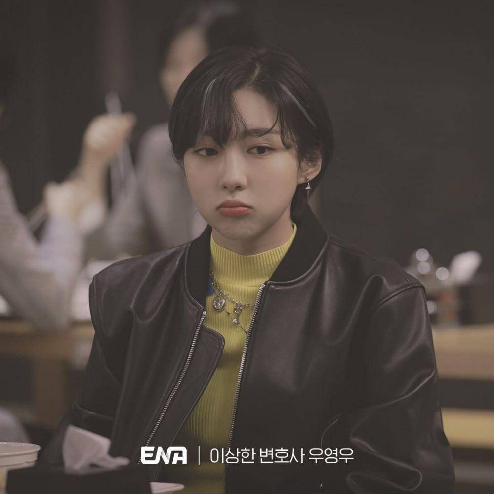 Joo Hyun Young pemeran Dong Geurami di Kdrama Extraordinary Attorney Woo (instagram.com/channel.ena.d)