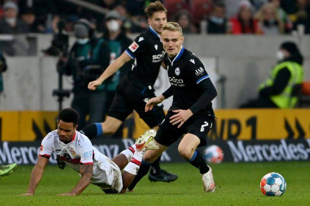 Amos Pieper ketika membela Arminia Bielefeld di Bundesliga. (instagram.com/amospieper)