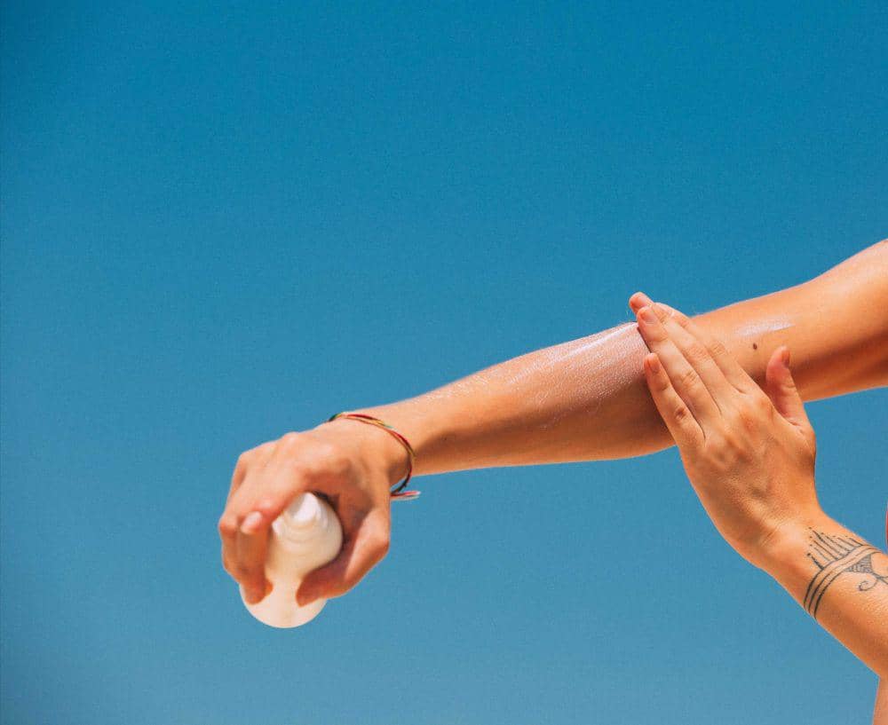 ilustrasi tabir surya (pexels.com/Mikhail Nilov)