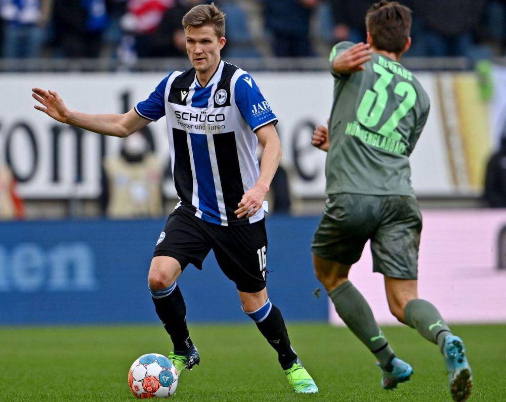 Fabian Kunze ketika memperkuat Arminia Bielefeld di Bundesliga. (twitter.com/arminia)