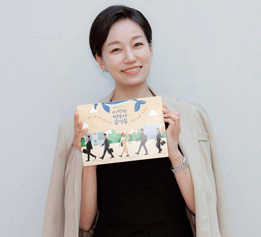 Jin Kyung pemeran Tae Soo Mi di Kdrama Extraordinary Attorney Woo (instagram.com/yg_stage)