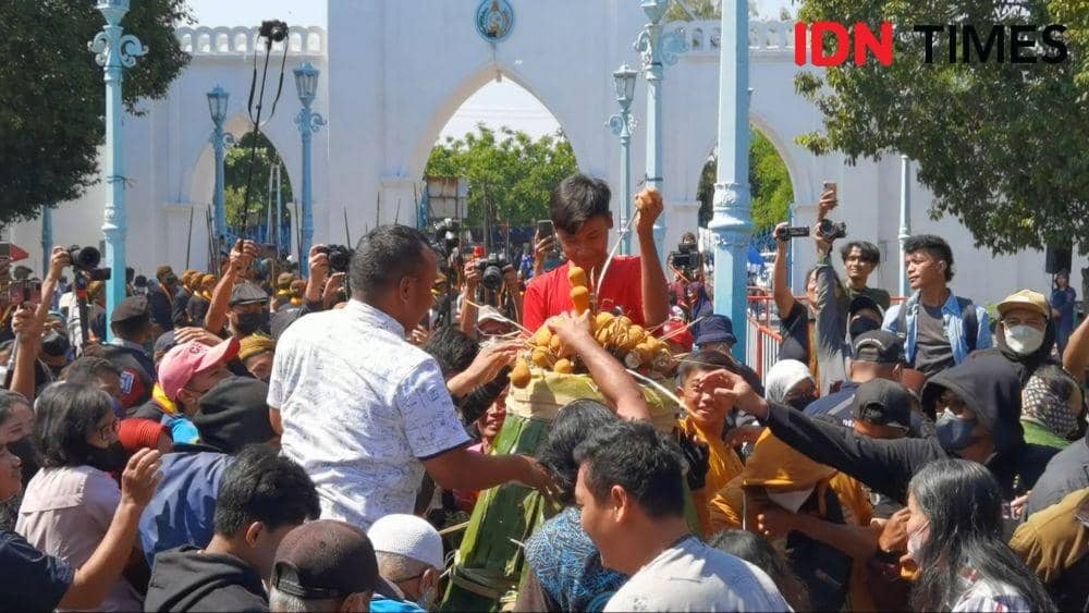 Tradisi Grebeg Besar di Keraton Surakarta. (IDN Times/Larasati Rey)