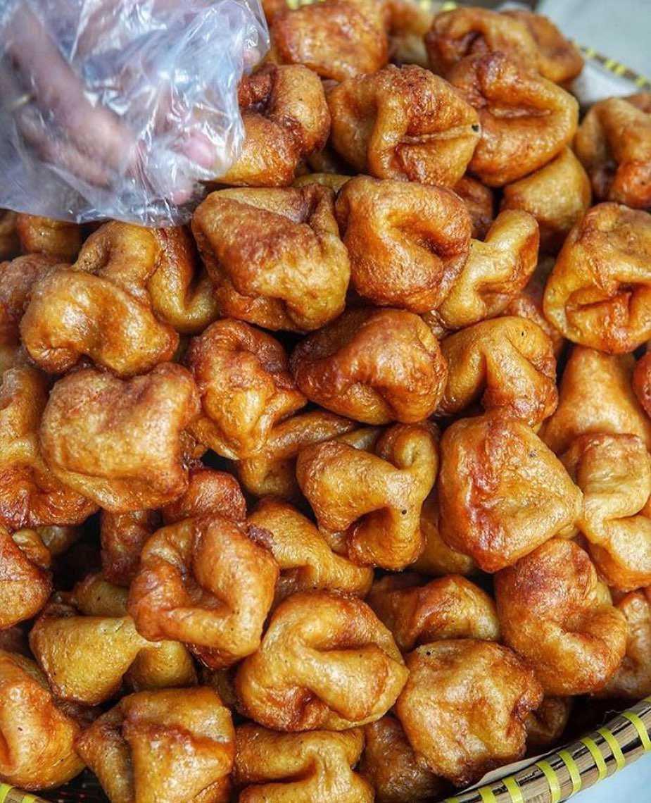 Kue adrem (instagram.com/nongkrongdijogja)