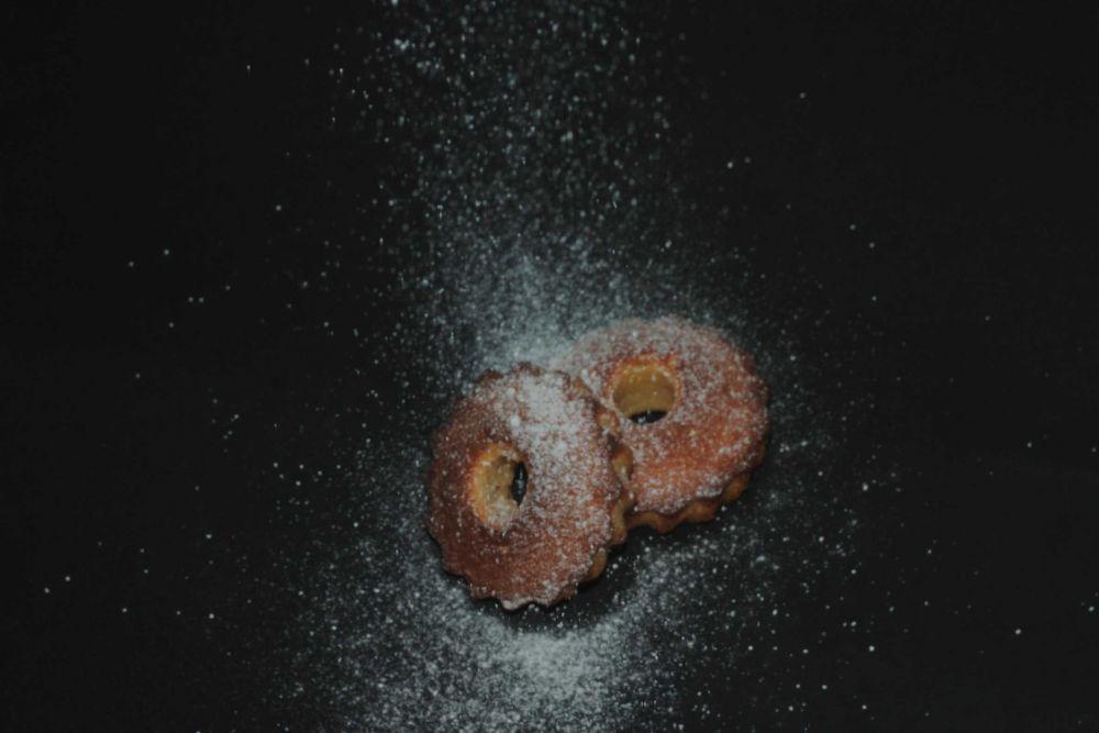 ilustrasi donat (unsplash.com/@heroin_cccc)