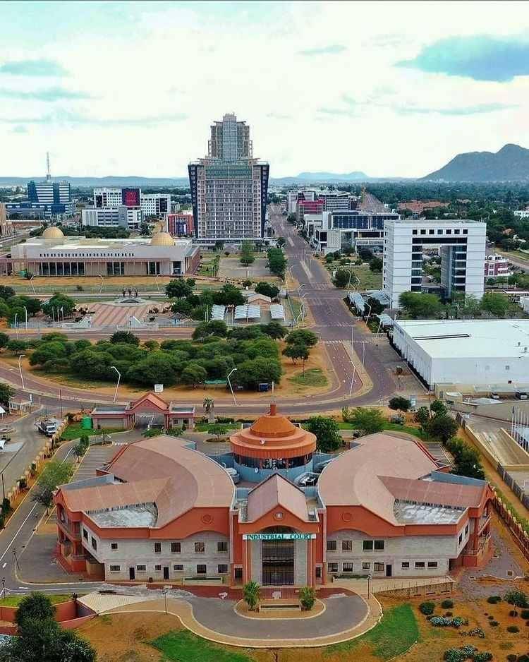 Kota Gaborone, Botswana (instagram.com/sparksnation)