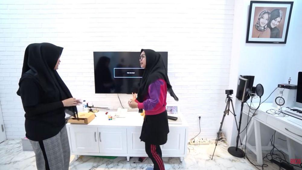 kamar Putri Delina (YouTube.com/Ricis Official)