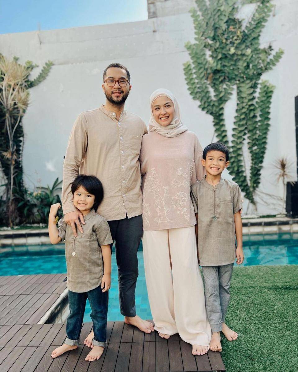 keluarga Revalina S. Temat (instagram.com/vatemat)