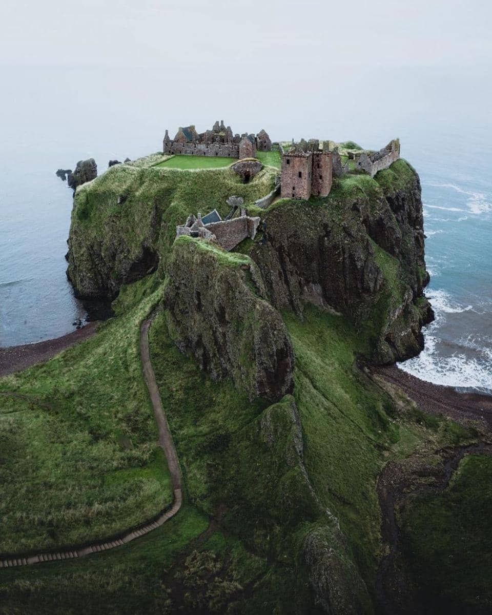 Kastil Dunnottar (reddit.com/user/Porodicnostablo)