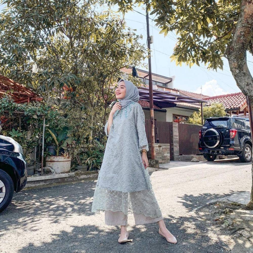 Tunik dress. (instagram.com/putrimelatii)