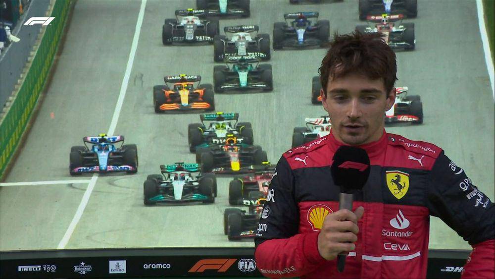 Charles Leclerc diwawancara seusai GP Austria 2022. (twitter.com/F1)