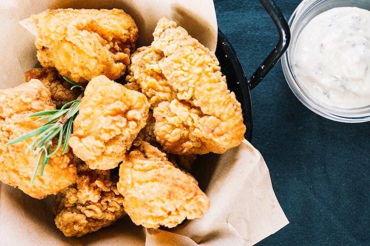 ilustrasi ayam cornflake crust (freepik.com/freepik)